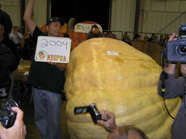 The First One Ton Pumpkin! 2009 pounds grown by Ron Wallace.