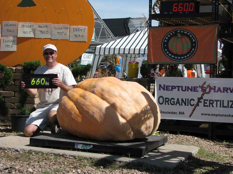 Andy showing is Giant Pumpkin 